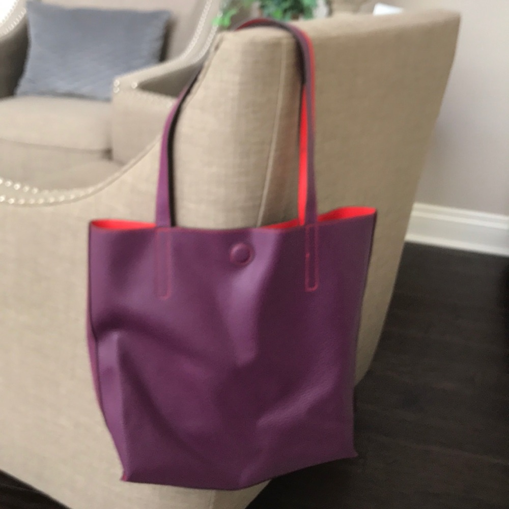 13 X 15" faux leather purple/red tote